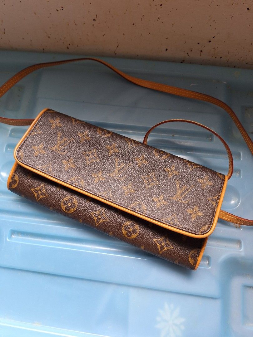 LOUIS VUITTON MONOGRAM POCHETTE GM, Luxury, Bags & Wallets on Carousell