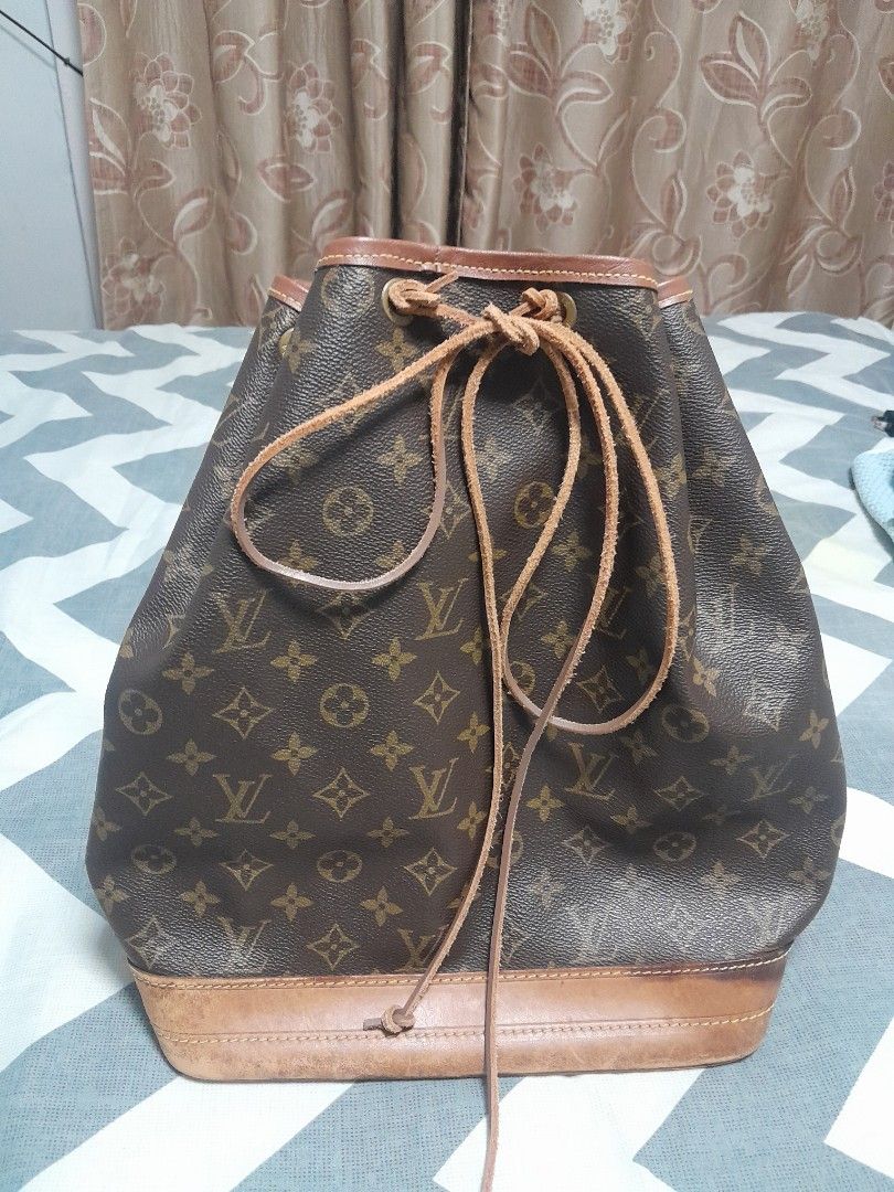 Louis Vuitton Monogram Noe Bucket Bag (Category: Luxury Bags & Wallets) located in Manila. Submitted by glengpascu18784 (Listing ID 1469703086, Image 1). Description: - Authentic Louis Vuitton monogram bucket bag in classic brown canvas - Features a secure leather drawstring top closure and adjustable shoulder strap - Spacious interior capacity, perfect for your daily essentials - Classic brass-tone hardware throughout - Natural Vachetta leather 