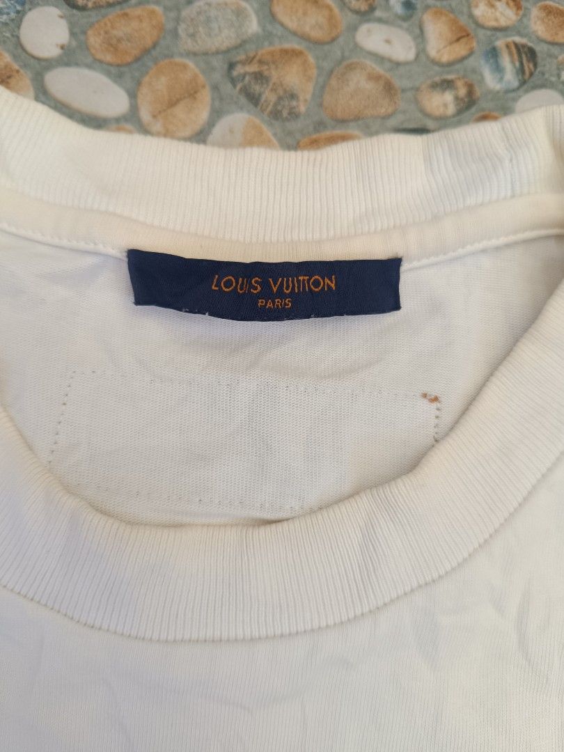 LOUIS VUITTON SHIRT (Category: Tshirts & Polo Shirts ) located in Bulacan. Submitted by moybilog (Listing ID 1469660533, Image 3). Description: .