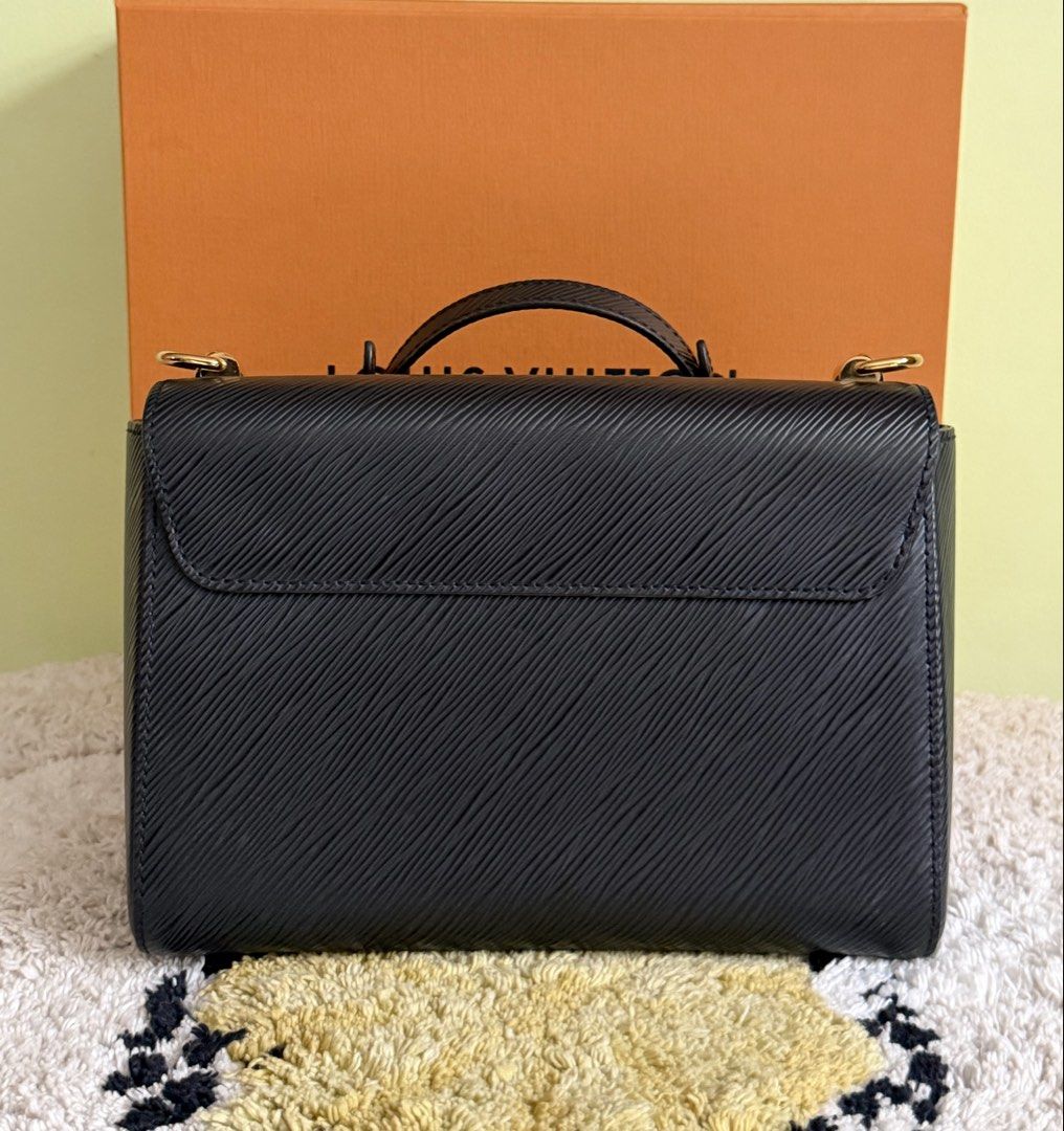 Louis Vuitton Twist Mm Microchip (Category: Luxury Bags & Wallets) located in Manila. Submitted by rellamaaim07341 (Listing ID 1469714575, Image 2). Description: Rank A Condition Microchip Guaranteed Authentic💯 Money back if Proven Fake Comes with Box,Cards With Legitgrails Certificate .