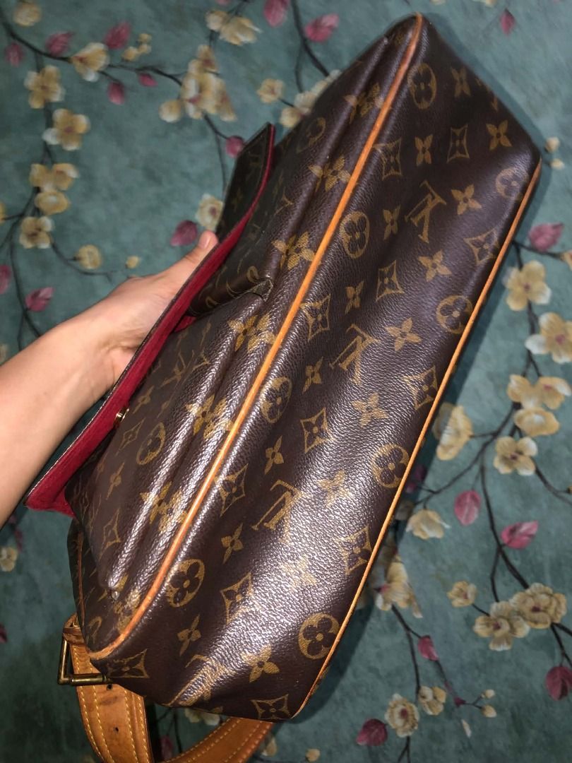 Louis Vuitton viva-cité bag (Category: Luxury Bags & Wallets) located in Caloocan City. Submitted by joice2024 (Listing ID 1469708778, Image 2). Description: Selling my pre loved bag used but not abuse in good condition .