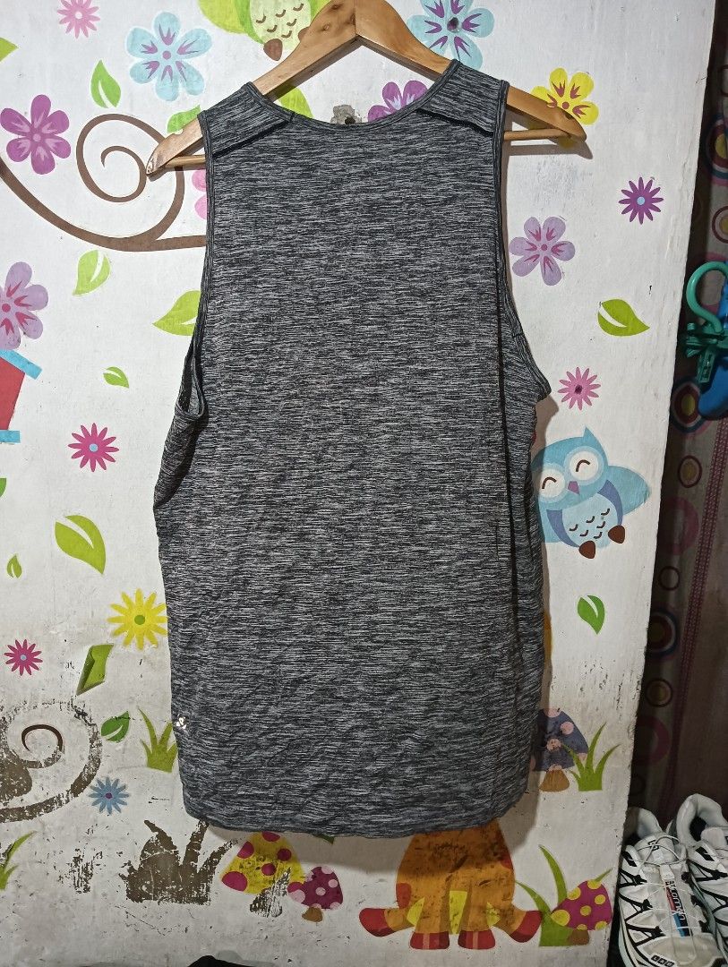 Lululemon Grey Space Dye Tank Top Size L (Category: Sleeveless) located in Taguig. Submitted by dandanathriftshop (Listing ID 1469675991, Image 2). Description: FORSALE ‼️ LULULEMON TANKTOP ASNEW CONDITION NO ISSUE LARGE ON TAG 22 WIDTH 27.5 LENGTH 650 FREESHIPPING DM📥.