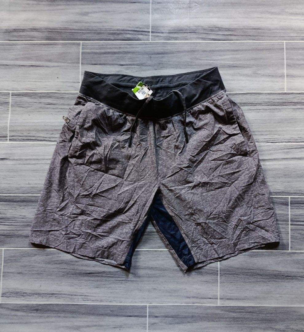 Lululemon men's shorts small (Category: Shorts) located in Bacolod City. Submitted by empatees (Listing ID 1469618796, Image 1). Description: .