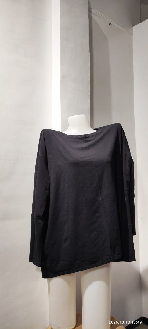 Lululemon (size 10) Back in Action Long Sleeve (Category: Activewear) located in Calamba. Submitted by lulu.thrift.finds (Listing ID 1469671105, Image 2). Description: Lululemon Size 10 Back in Action Long Sleeve No discount for single items. Can give a little discount for multiple-item purchases. Kindly check my store, selling all lulu :) First to pay basis Payment via GCash only Shipped thru Jnt within 2-3 days Free shipping for min 1.5k purcha