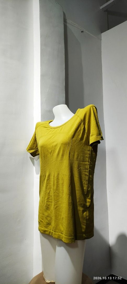 Lululemon (size 10) Swiftly Shirt (Category: Activewear) located in Calamba. Submitted by lulu.thrift.finds (Listing ID 1469670086, Image 2). Description: Lululemon Size 10 Swiftly Shirt No discount for single items. Can give a little discount for multiple-item purchases. Kindly check my store, selling all lulu :) First to pay basis Payment via GCash only Shipped thru Jnt within 2-3 days Free shipping for min 1.5k purchase Items will only be rese