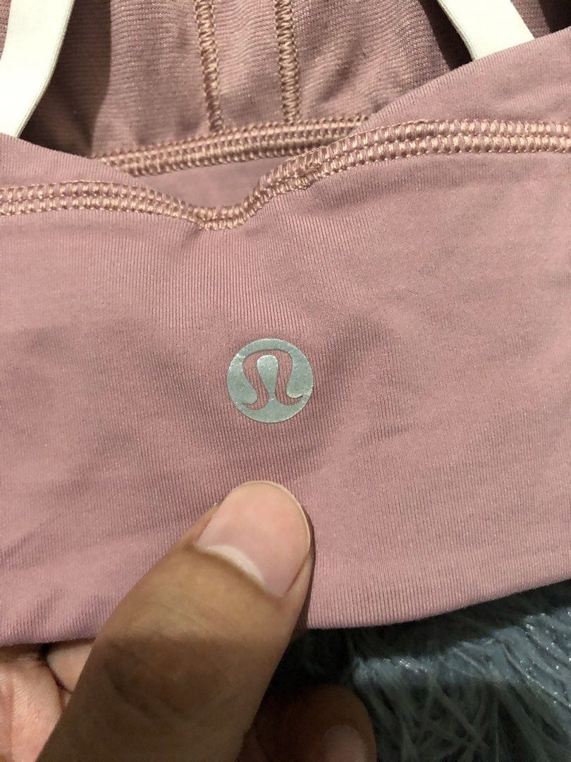 Lululemon Sports Bra (Category: Activewear) located in Manila. Submitted by raremountain00 (Listing ID 1469751439, Image 3). Description: Authentic Excellent condition No issue.