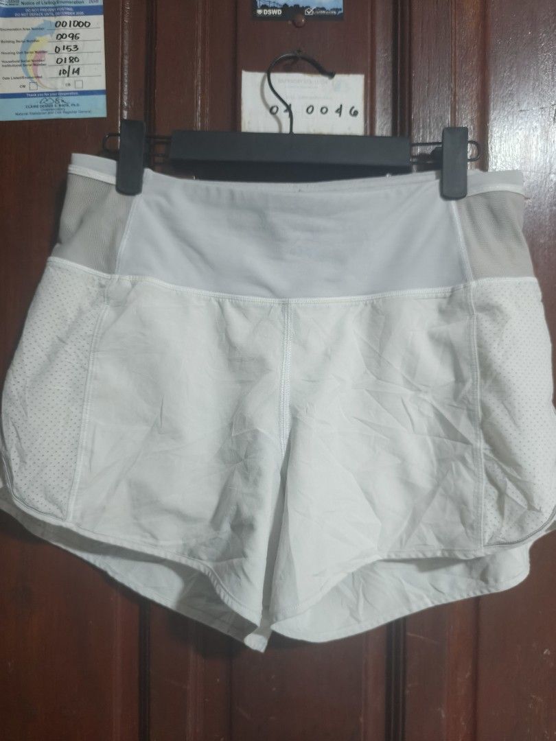 Lululemon sports shorts (Category: Shorts) located in Quezon City. Submitted by makmakramirez (Listing ID 1469748670, Image 1). Description: lululemon sports shorts issue may minimal stain ndi naman halata kaya mura size 6 27-32 waist length : 11.5 inches loc Santa Lucia novaliches Lalamove or spx courier Spx sf 50php NCR 60php Luzon 75 php vis, min.
