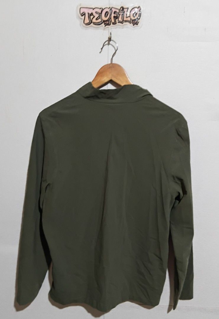 Lululemon woven air half zip (Category: Coats, Jackets and Outerwear) located in Santo Tomas. Submitted by teofilo-thrifted (Listing ID 1469606256, Image 2). Description: Lululemon Woven Air half Zip Pull Over Excellent Size XS on tag L27 W19 Price 1500 fix free shipping po.