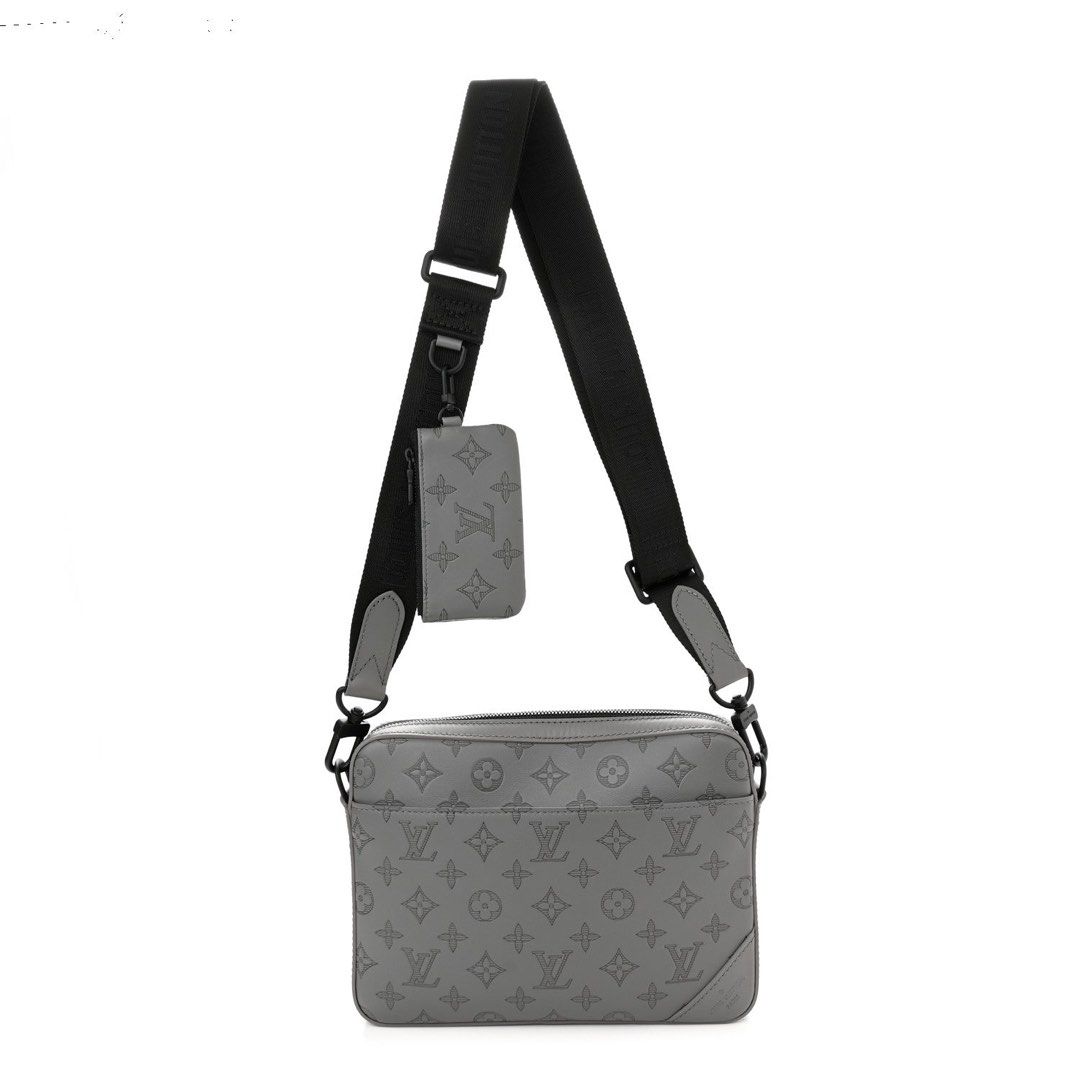 LV Shadow duo messenger anthracite gray (Category: Luxury Bags & Wallets) located in Quezon City. Submitted by curated_tms (Listing ID 1469677128, Image 1). Description: NGA- bought from a thrift store in the US no nfc.