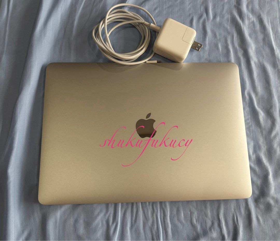 MacBook Air 13 M1 Japanese Keyboard (Category: Laptops & Notebooks) located in Makati City. Submitted by shukufukucy (Listing ID 1469722248, Image 1). Description: Macbook Air "13 M1 (japanese keyboard) * Chip: Apple M1 chip * CPU: 8-core CPU (4 performance cores and 4 efficiency core) * Unified Memory (RAM): 8GB standard * Storage: 256GB * Display: 13.3-inch Retina display (2560-by-1600 resolution at 227 ppi, 400 nits) * Camera: 720p FaceTime HD