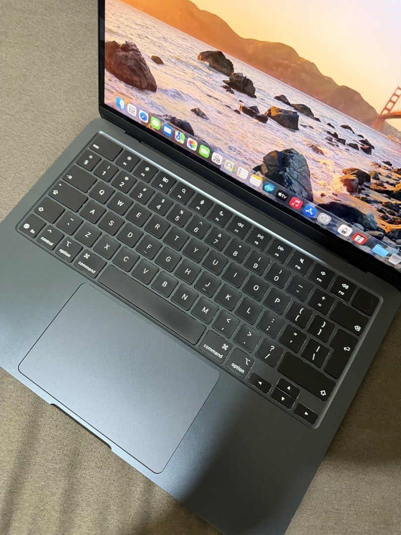 MacBook Air 2025 13inch - M4 Chip(Midnight) (Category: Laptops & Notebooks) located in Pasig City. Submitted by technobytes (Listing ID 1469651938, Image 3). Description: • 10‑core CPU, 8‑core GPU, and 16‑core Neural Engine • 16GB unified memory • 256GB SSD storage • Tahoe macOS • MDM Bypassed • Liquid Retina Display • Backlit Magic Keyboard with TouchID • With only 136 cycle count | 100% battery health • No Hidden Issue • It comes with charger.
