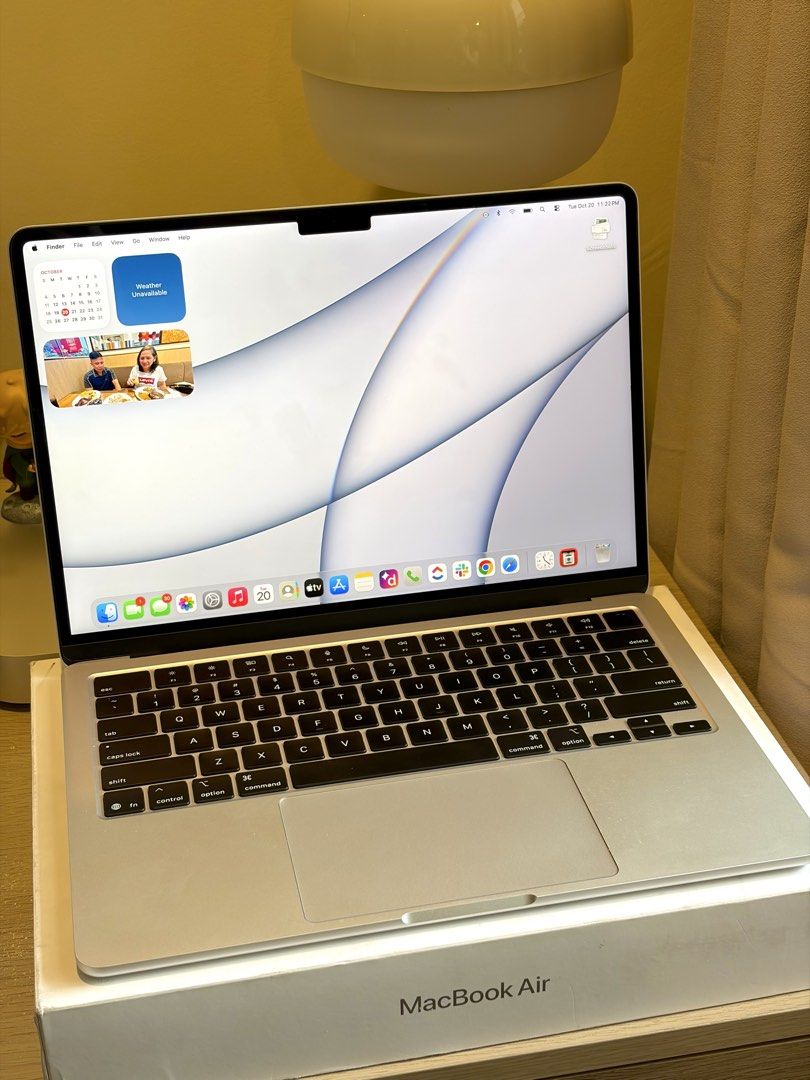 MacBook Air M4 (Category: Laptops & Notebooks) located in Marikina City. Submitted by silverowl-3972 (Listing ID 1469620333, Image 1). Description: MacBook Air M4 (Silver) 16gb/256gb 100% Batt Health - 8 cycle count No issues, complete Meetup or pickup in Marikina. Thanks!.