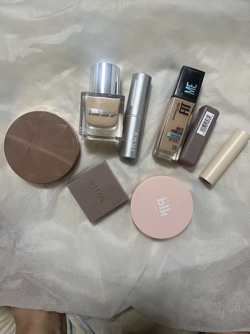 Makeup Bundle take all - issy teviant blk maybelline sunnies (Category: Makeup) located in Quezon City. Submitted by dendeclutters (Listing ID 1469579517, Image 1). Description: Brands included: Issy, Maybelline, Teviant, Detail, and blk cosmetics All are bought this year Rfs: decluttering. Some are wrong shades -blk powder , maybelline foundation and lipstick Can do meet up in sm fairview, ever gotesco commonwealth or sm north.