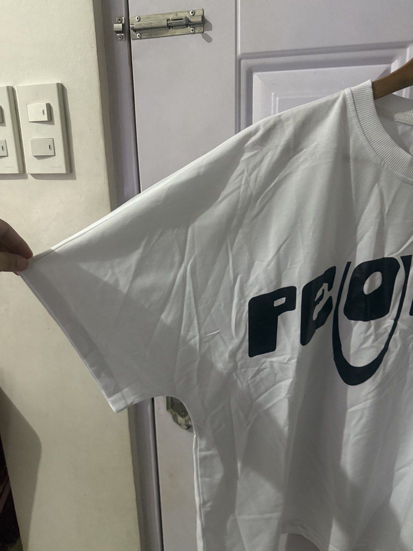 MANFINITY Printed White Tee (Category: Tshirts & Polo Shirts ) located in Las Pinas. Submitted by sellerkjb (Listing ID 1469710543, Image 2). Description: BRAND NEW LARGE 26 x 27 inches LAS PINAS.