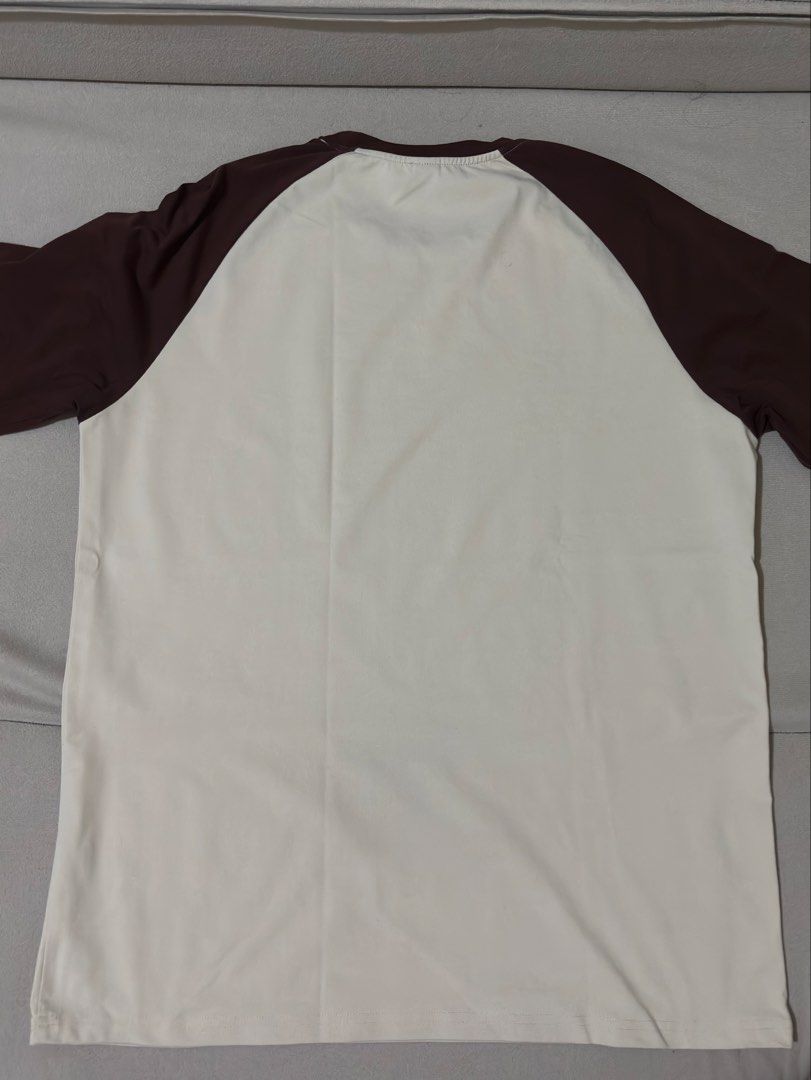 Manfinity Raglan T-Shirt (Brown) (Category: Tshirts & Polo Shirts ) located in Quezon City. Submitted by sigil.thrifts (Listing ID 1469683737, Image 2). Description: rfs decluttering.