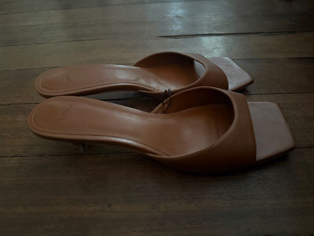 Mango low heeled sandals (Category: Sandals) located in Paranaque City. Submitted by bloomgirl (Listing ID 1469640138, Image 3). Description: Used once only Size 39 Super good as new No flaws .