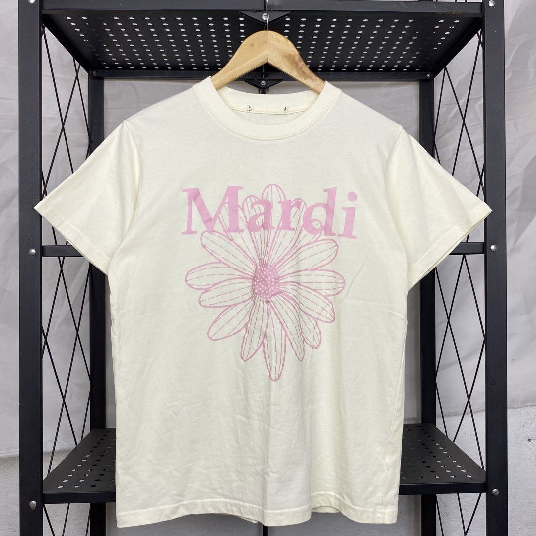 Mardi Mercredi Flower Shirt (Category: Tshirts & Polo Shirts ) located in Cebu City. Submitted by cebuvntgvibes (Listing ID 1469602881, Image 1). Description: 19W x 25L (S-M) . Excellent condition. Cute cream colorway. No issue. . Mine ₱850+sf.