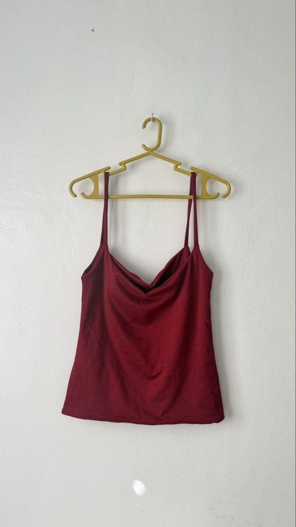 Maroon Camisole Top (Category: Sleeveless) located in Cainta. Submitted by getsometin (Listing ID 1469664182, Image 1). Description: .