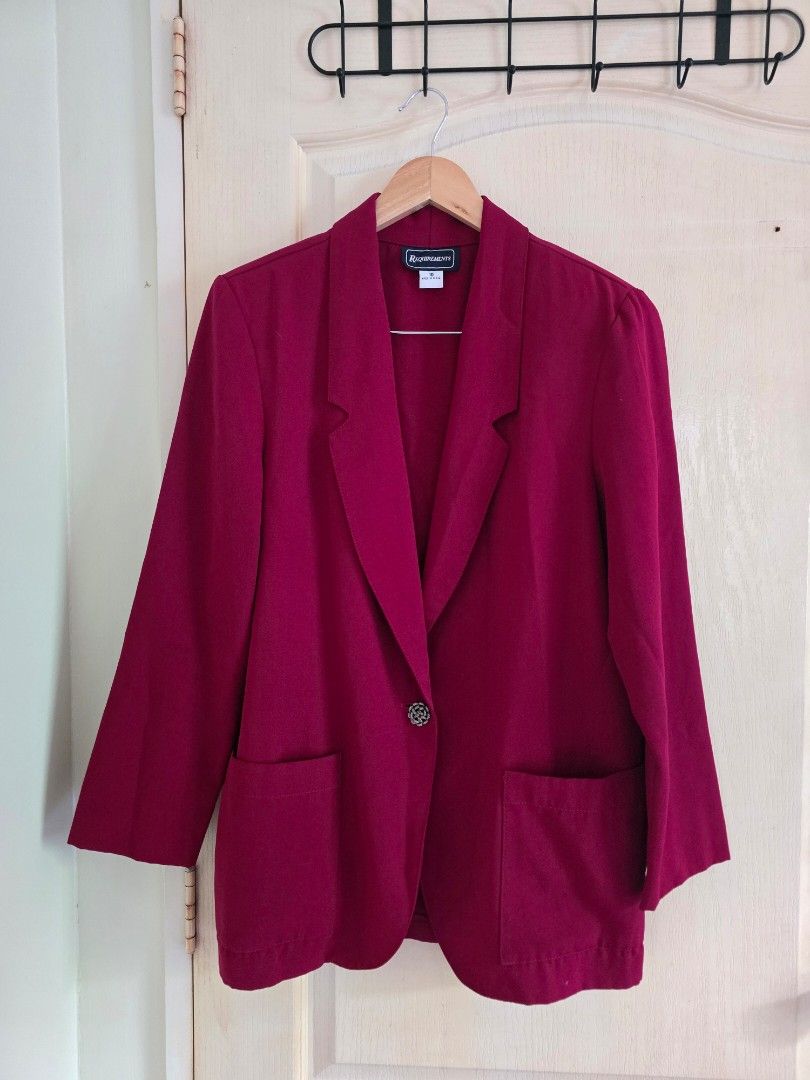Maroon Coat (Category: Coats, Jackets and Outerwear) located in Cavite. Submitted by rydes_clo (Listing ID 1469640133, Image 1). Description: ang ganda neto ang rare ng color fresh na fresh ka dito 10/10 pa ang condition light weight.