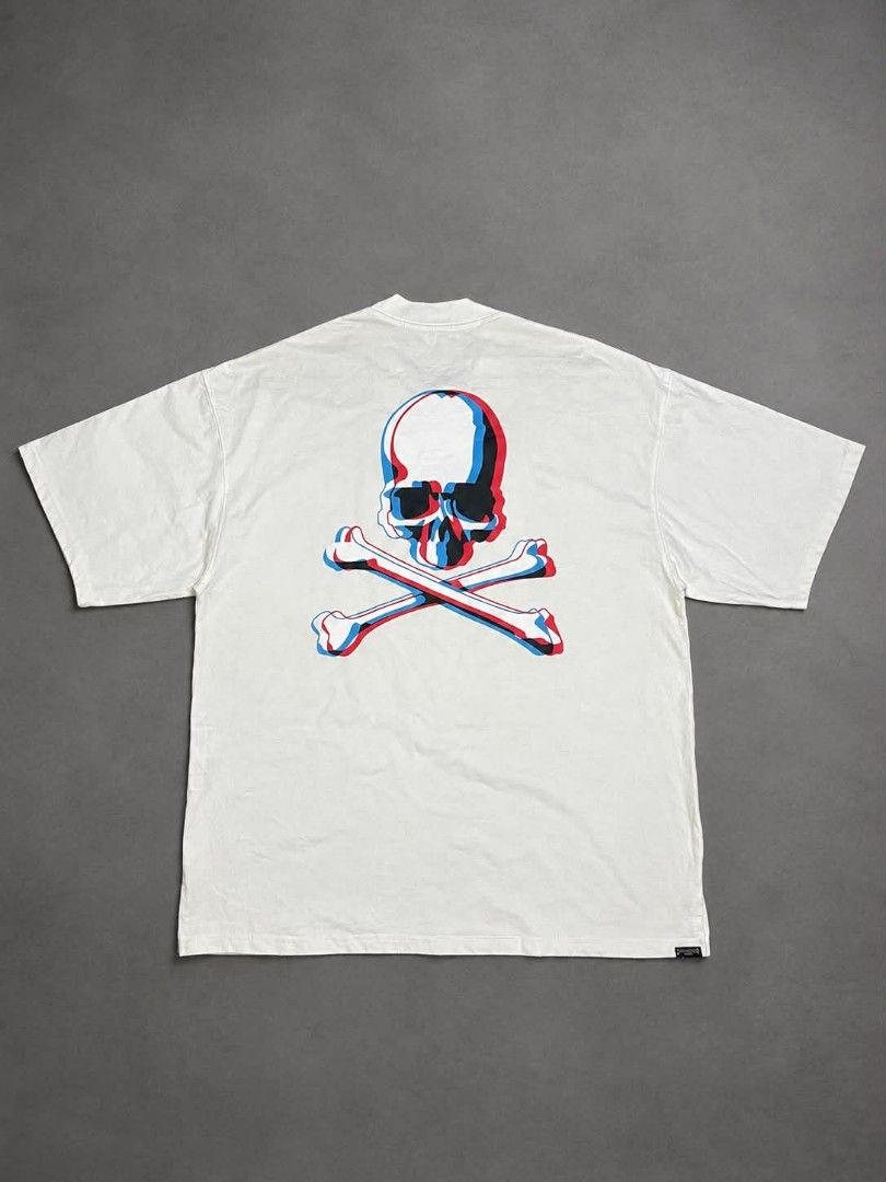 Mastermind World 3D Skull T-Shirt White (Category: Tshirts & Polo Shirts ) located in Urdaneta. Submitted by jayceegarage (Listing ID 1469673271, Image 1). Description: - Brand: Mastermind World - Style: Short sleeve graphic tee - Color: White - Dimes L 30 / W 23 - Size: Small - With stain need wash and small dot hole around neck sa stitching ( check last photo ) - Material: 100% premium cotton - Design: Small skull logo on front, large 3D glitch
