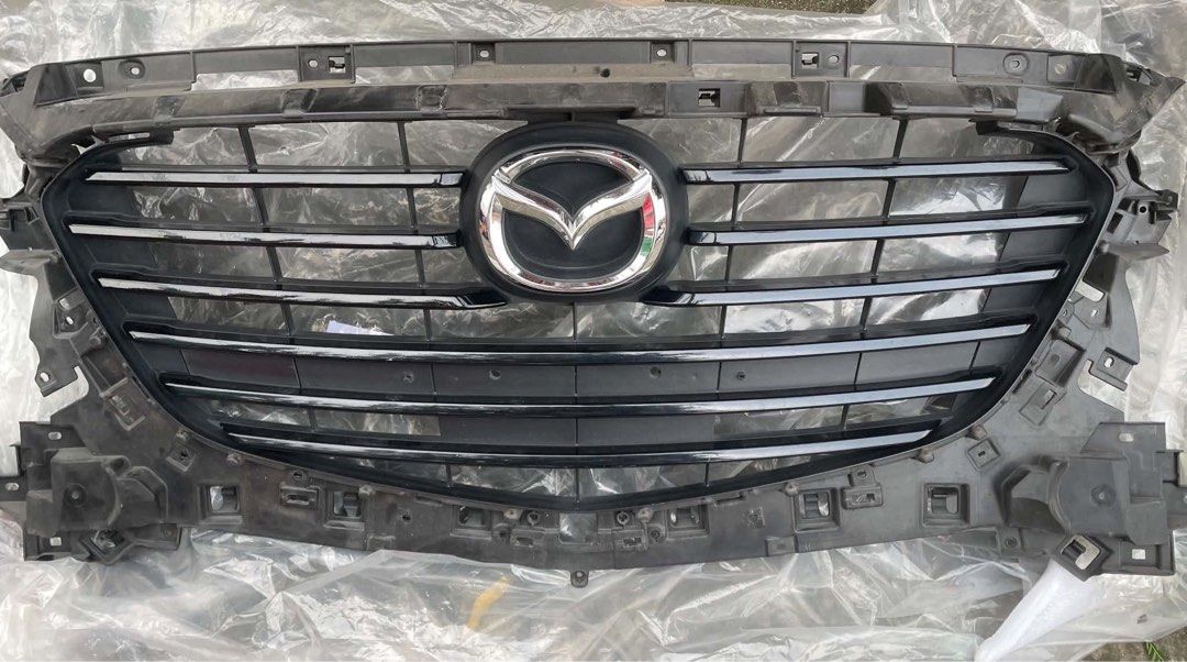 MAZDA 3 Hatchback — Front grille (Category: Announcements) located in Rizal. Submitted by skdchateau (Listing ID 1469594803, Image 1). Description: .