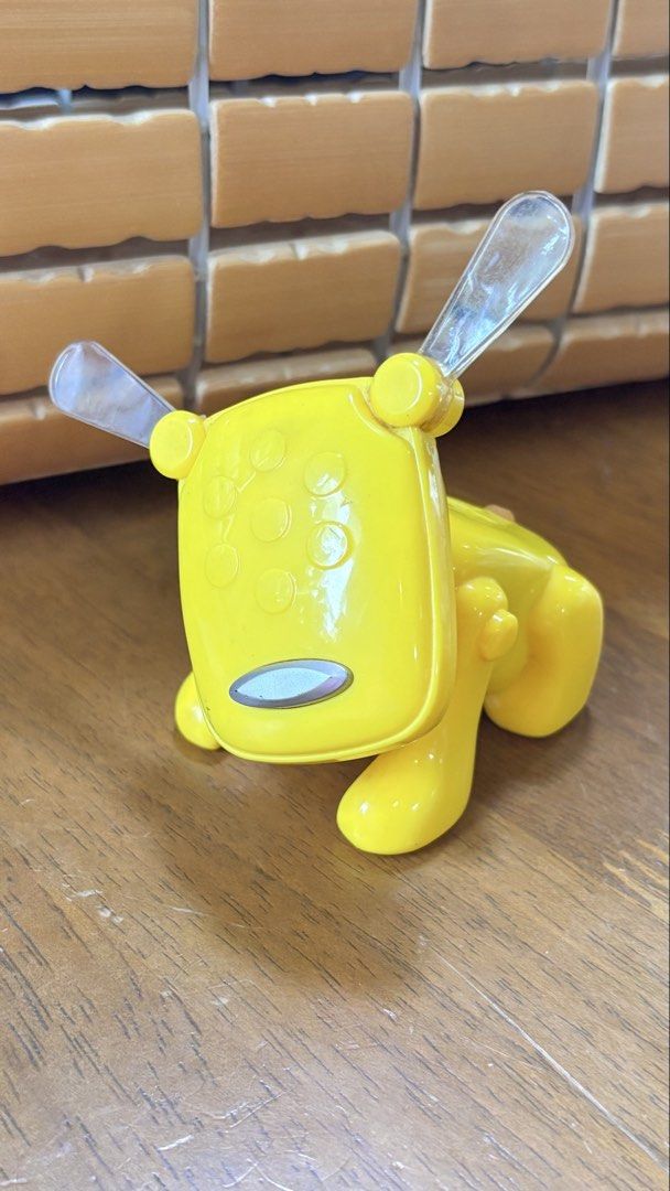 McDonald's Happy Meal iDog (Category: Kids Toys) located in Calamba. Submitted by cur8d (Listing ID 1469648147, Image 1). Description: battery not working.