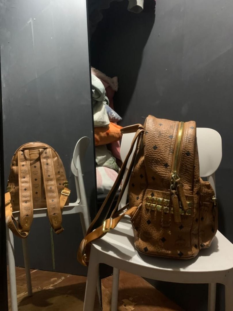 mcm (Category: Backpacks) located in Caloocan City. Submitted by hellnelly21 (Listing ID 1469659758, Image 3). Description: (POWDERPINK MCM BACKPACK) SIZE:MEDIUM • LEATHER • GOOD CONDITION • MINIMAL SCRATCHES • HEAVYWEIGHT • COLOR RATE: 9/10 • WITH TAGS • CONDITION RATE: 9/10 LOCATION: DAVAO DEL SUR, DAVAO CITY, TORIL COURIER: JNT, FLASH EXPRESS .