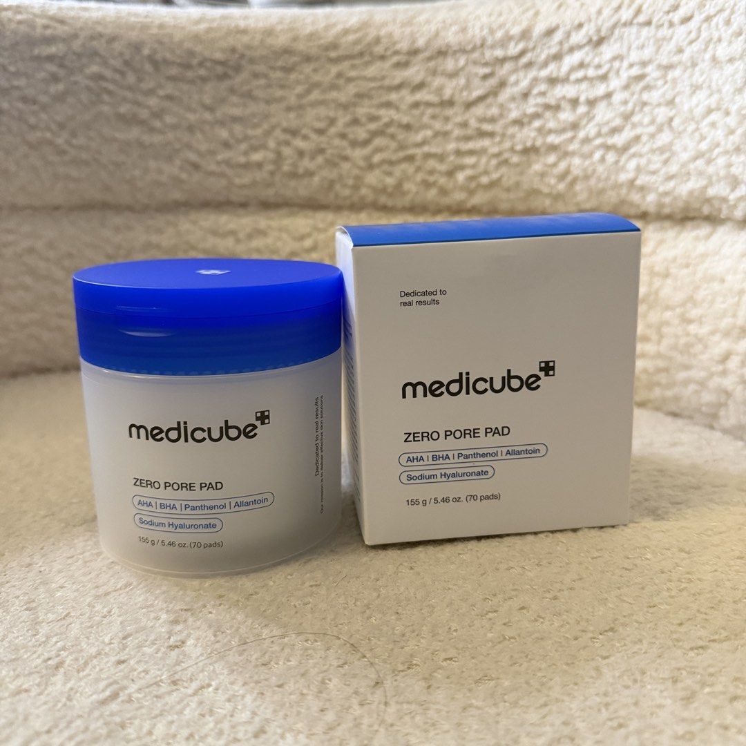 Medicube Zero Pore Pad 70 Pads (Category: Face Care) located in Abucay. Submitted by ishmmm (Listing ID 1469685202, Image 1). Description: - Brand new & unopened: Comes in its original matching outer box - Content: 70 pads (155g total weight) - Key ingredients: AHA, BHA, panthenol, allantoin, and sodium hyaluronate - Benefits: Gently exfoliates, tightens pores, and hydrates the skin - 100% authentic and ready to ship from a trusted seller.