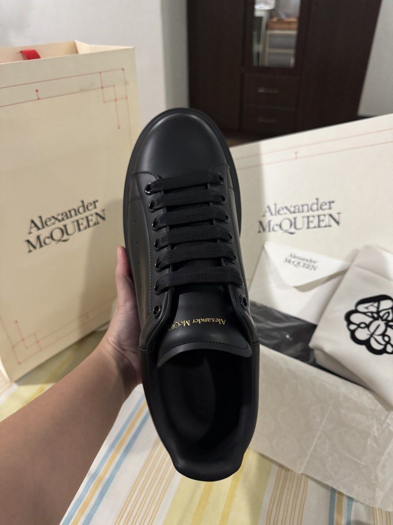 Men's Oversized Sneaker in Black (Category: Dress Shoes) located in Manila. Submitted by truecrystal.490343 (Listing ID 1469591784, Image 3). Description: ✨ Only tried on, never worn outside ✨ Brand-new, like-new condition ✨ In excellent condition 💸 PRICE IS NEGOTIABLE!.