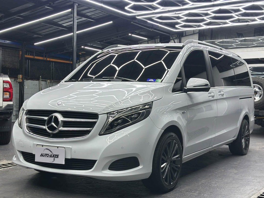 Mercedes-Benz V220d A/T Auto (Category: Used Cars) located in Manila. Submitted by quality_cars (Listing ID 1469720310, Image 3). Description: FOR SALE‼️ 2017 MERCEDES-BENZ V220d ✔️ 40,000 KM ONLY ✔️ 1st Owner ✔️ All Stock ✔️ Complete Papers & Documents 💰 Asking Price: ₱ 1,148,000 NEGOTIABLE 📍Quezon City.