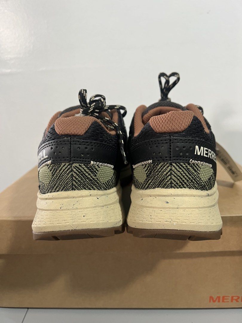 MERRELL FLYSTRIKE MENS SIZE 8 & 8.5 (Category: Sneakers) located in Baguio. Submitted by kyrawang22 (Listing ID 1469610730, Image 3). Description: .