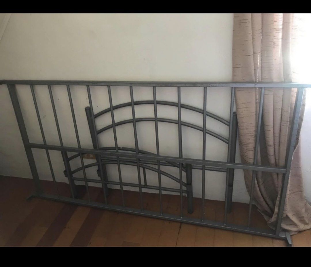 Metal Bed Frame With Mattress single bed.. (Category: Bed Frames & Mattresses) located in Manila. Submitted by eacosta16227721 (Listing ID 1469619666, Image 1). Description: - Grey metal bed frame featuring a stylish curved headboard - Sturdy and durable construction with straightforward setup - Already dismantled and ready for quick transport - Ideal for a guest bedroom or kid's room di ko kasama ang bed sheet .