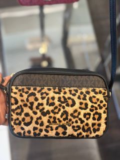 (Category: ) located in . Submitted by beautifully.bloom (Listing ID 1469651154, Image 1). Description: .