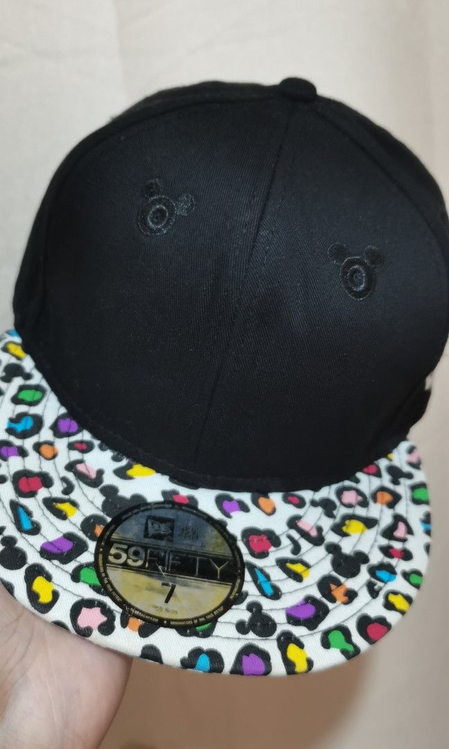 Mickey Mouse New Era Fitted Cap (Category: Caps & Hats) located in Indang. Submitted by capitenyo (Listing ID 1469612906, Image 1). Description: Authentic Mickey Mouse New Era 59fifty Cap ✅ 59fifty Fitted ✅ Collectable Cap ✅ Dome Size - 7 fitted (55.8cm) ✅ Color rate - 9/10 ✅ Materials - 100% Cotton ✅ Made in China ✅ Condition - Used, Good ⛔ Yung Sticker with Some Scratch ✅ Actual photos are posted ⭕ Gcash Mode of Payment / No COD LBC BRANCH COP 