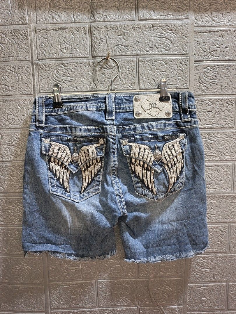 MISS ME (Category: Activewear) located in Calabanga. Submitted by just-thrift (Listing ID 1469608206, Image 1). Description: MISS ME ‎GOOD CONDITION ‎COLOR RATE:9/10 ‎ISSUE: SAMAY POCKET ‎SIZE:27 ON TAG PERO PASOK SIYA SA SIZE 28 ‎LENGTH:15 ‎LEG OPENING:9.