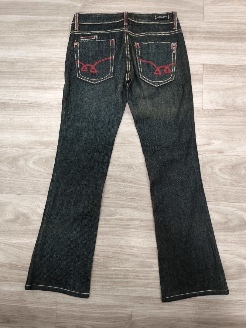 Miss Me Boot Cut Jeans (Japan Release) (Category: Jeans) located in Davao. Submitted by payperstealthriftdvo (Listing ID 1469673886, Image 2). Description: Miss Me JP4502 Boot Cut Denim Pants (Japan Release) Dimes: 28-29W x 36L Hem: 8.5 Thigh: 9.5 Excellent Condition No Issue PM 📩📩📩.