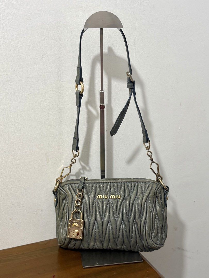 miu miu shoulder bag (Category: Luxury Bags & Wallets) located in Manila. Submitted by prelovedbyramiah (Listing ID 1469714520, Image 1). Description: cant find tag .