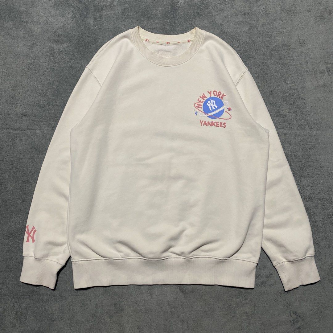 MLB NY Yankees Sweater (Category: Hoodies) located in Cavite. Submitted by kali_galleria (Listing ID 1469690970, Image 2). Description: Available 🏷️ MLB NY Yankees Sweater • Excellent Condition: 9.7 • Color rate: 9.7 • Width: 22 • Length: 26 • Best Fit: M-L • Issue: 🏷️550 + SF “Thrift with your fingertip👆🏼”.