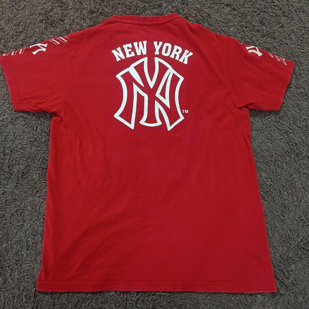MLB Tee (Category: Tshirts & Polo Shirts) located in Kuala Lumpur. Submitted by klumby.kl (Listing ID 1469730921, Image 3). Description: Major League Baseball New York Yankees Roundneck Tee Large (20x26.5) Rm40.