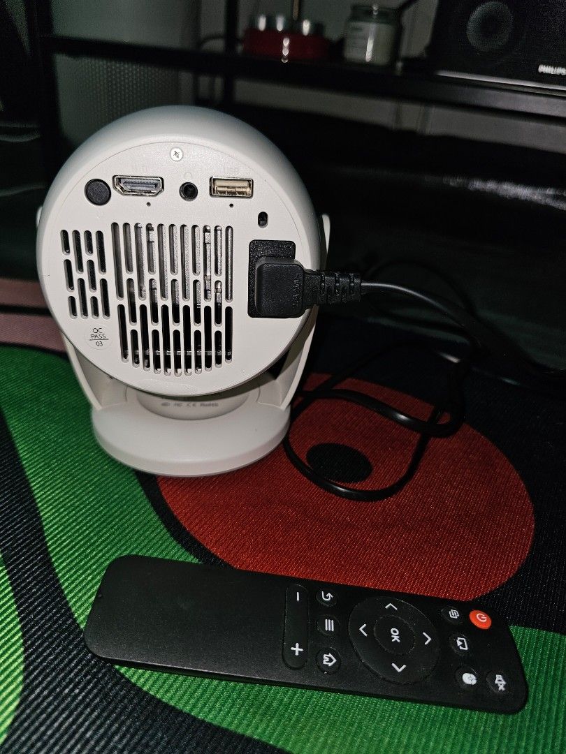 Modofo Y400 Ultra HD Projector (Category: Projectors) located in Manila. Submitted by khel.trinidad (Listing ID 1469671172, Image 2). Description: MODOFO Model: Y400 Operating System: Android 12 (as advertised) Video Support: Up to 4K video decoding (not necessarily native 4K) Connectivity: Dual-band Wi-Fi 2.4GHz/5GHz, Wi-Fi 6 (advertised) Bluetooth: BT 5.0 (advertised) Projection Angle: Adjustable stand for flexible viewing Focus: Manual focus K