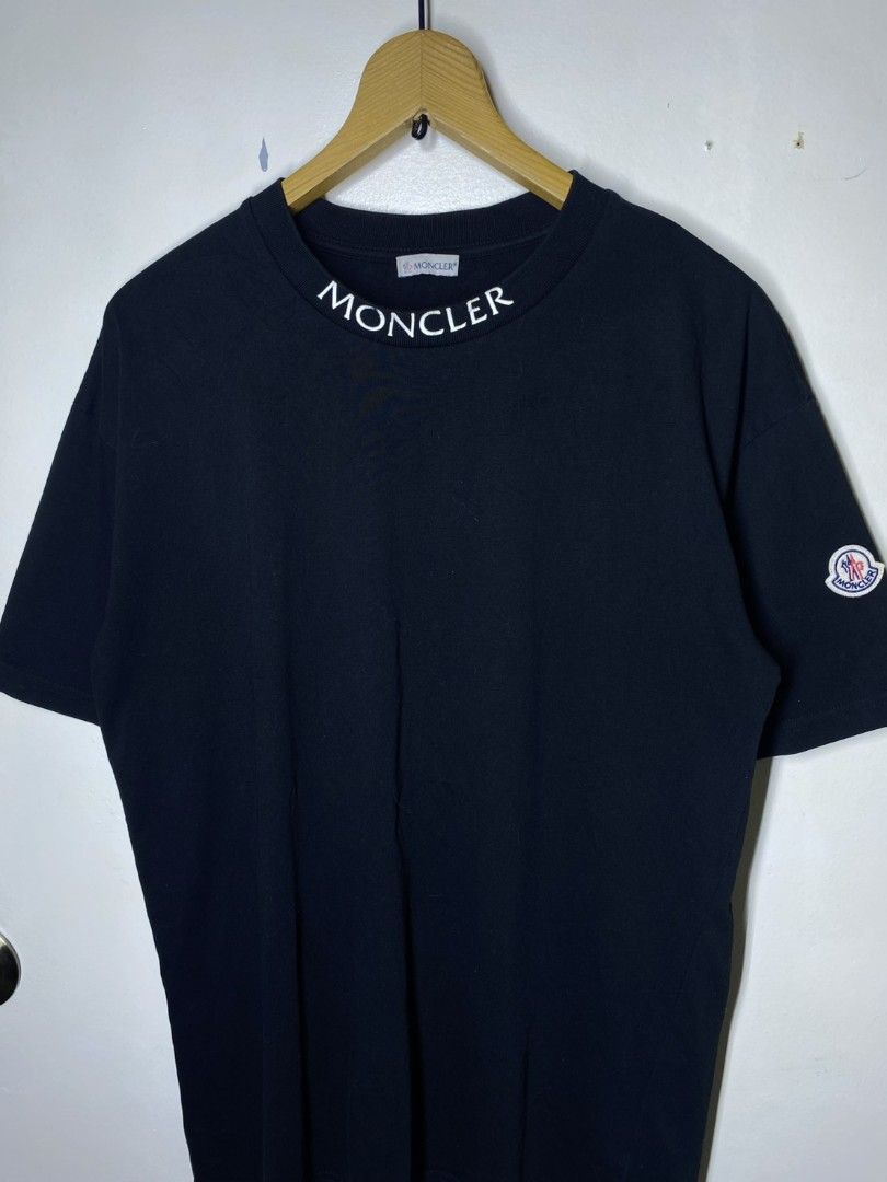 MONCLER BLACK LOGO SHIRT (Category: Formal Shirts) located in Manila. Submitted by lunaras_declutter (Listing ID 1469672558, Image 3). Description: LARGE EXCELLENT CONDITION 9.5 COLOR RATE.