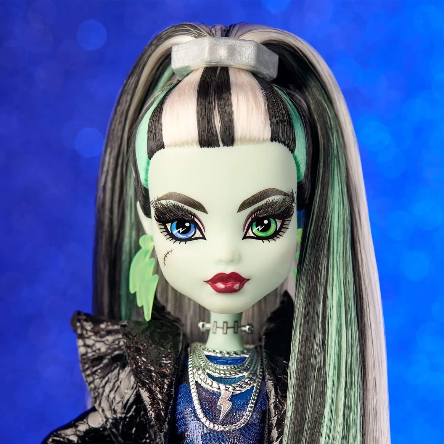 Monster High Haunt Couture Midnight Runway Frankie Stein Doll, Toys ...