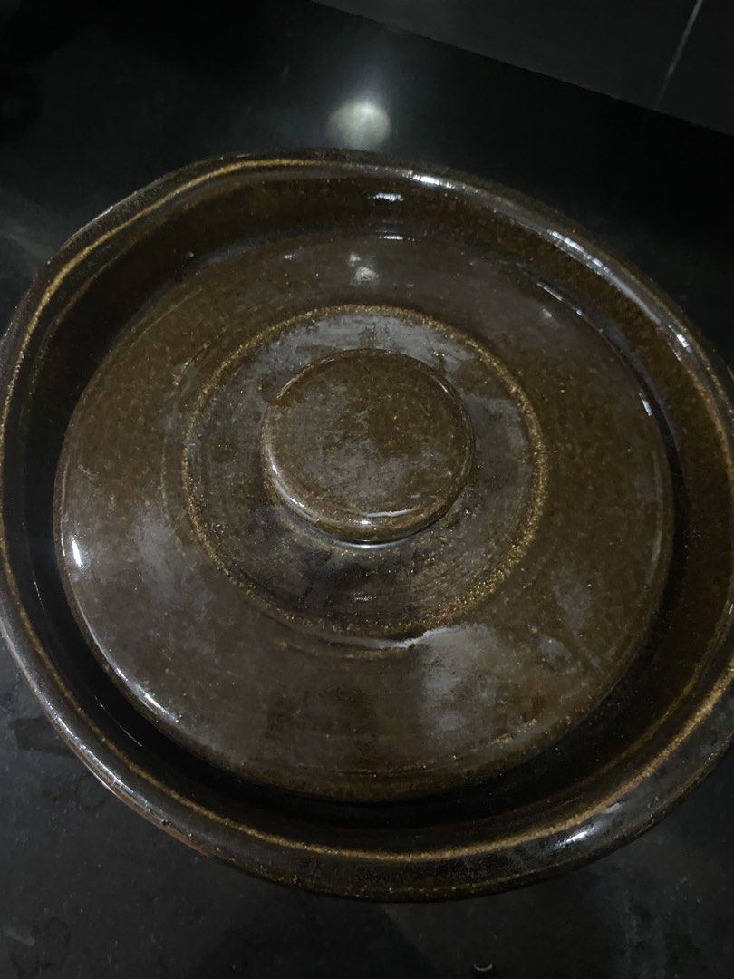 Muji Iga Ware Earthen Pot Rice Cooker 3 Go (Category: Cookware & Accessories) located in Makati City. Submitted by cleverdog.1ef1c2 (Listing ID 1469691870, Image 3). Description: - Authentic Muji Iga ware earthen pot made in Japan - 3 go capacity, perfect for family meals - Creates delicious rice with a crispy okoge bottom - Traditional clay construction ensures even heat distribution on gas stoves.