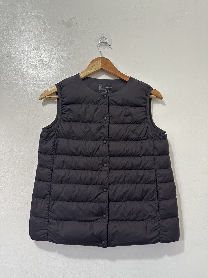 Muji Minimalist Brown Down Puffer Packable Jacket Women Medium (Category: Coats, Jackets and Outerwear) located in Balanga. Submitted by winterlab_ph (Listing ID 1469657389, Image 1). Description: C068 W 18 L 22.