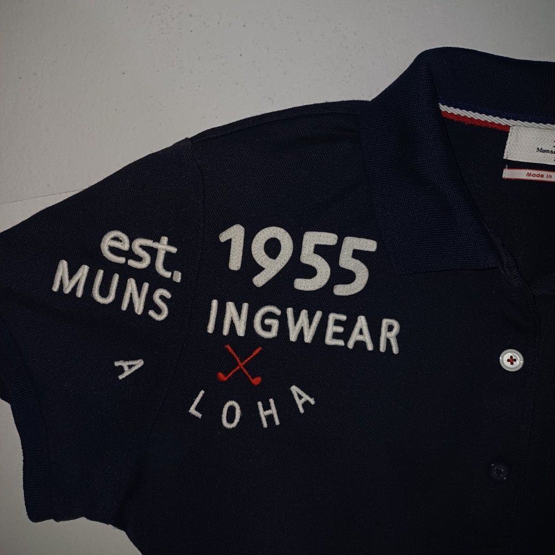 Munsingwear Polo Shirt Navy (Category: Tshirts & Polo Shirts ) located in Pasig City. Submitted by padillaaub64242 (Listing ID 1469653533, Image 2). Description: - Brand: Munsingwear - Color: Navy blue - Size (W)Large on Tag - 18-25 Inches.