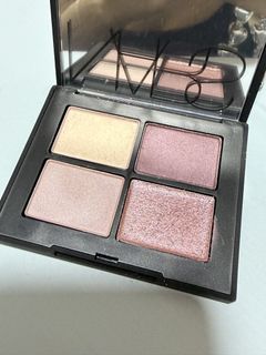 （分類：）位於 。 由 yiiiiii.945 提交（商品編號 1469599858，圖片 1）。簡介： 。