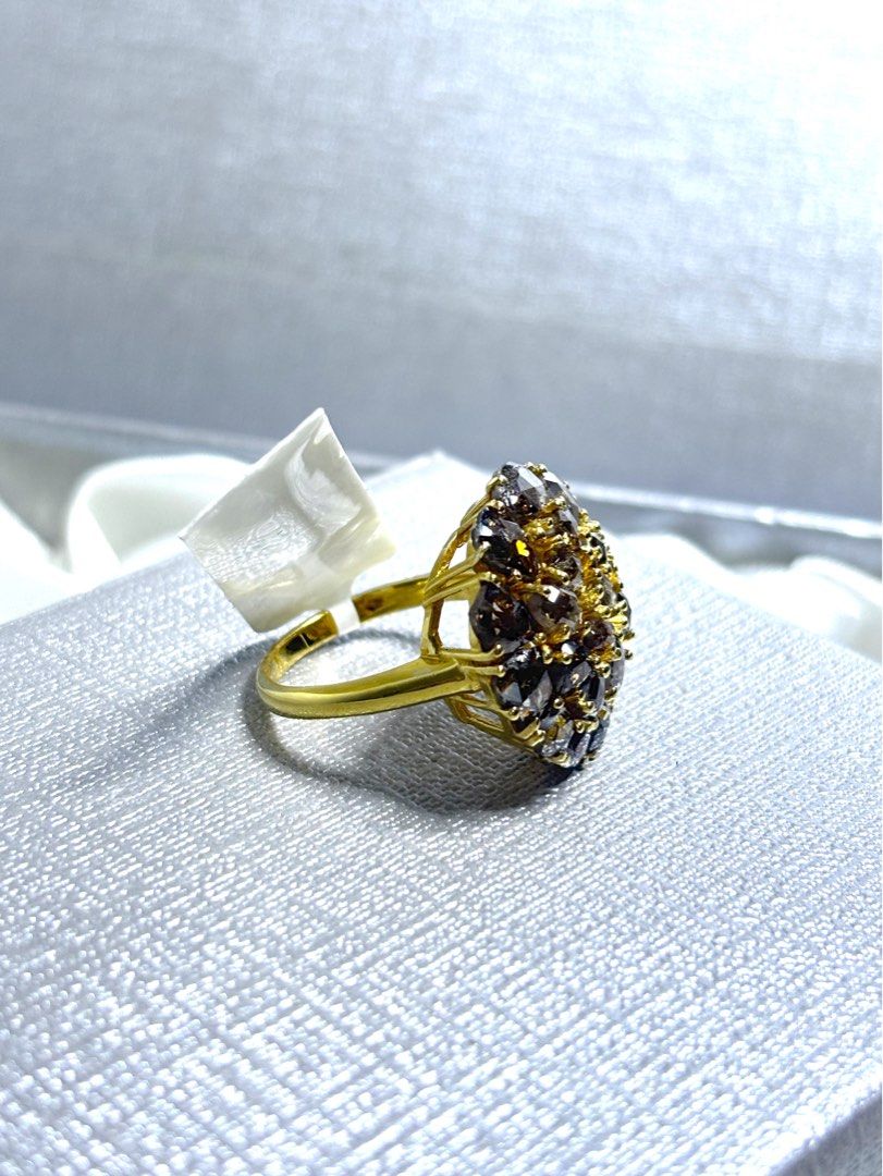 NATURAL CHAMPAGNE DIAMOND CLUSTER RING (Category: Rings) located in Manila. Submitted by bentaandco (Listing ID 1469689197, Image 2). Description: 🤎 NATURAL CHAMPAGNE DIAMOND CLUSTER RING ✨ A statement-making ring featuring a stunning cluster of rose-cut natural champagne diamonds in a rich, warm-toned floral design. 💎 Natural Champagne Diamonds ✨ Rose-Cut Diamond Cluster ✨ 3.00 CTW Total Diamond Weight ✨ 14K Yellow Gold-Plated Sterling Silver 