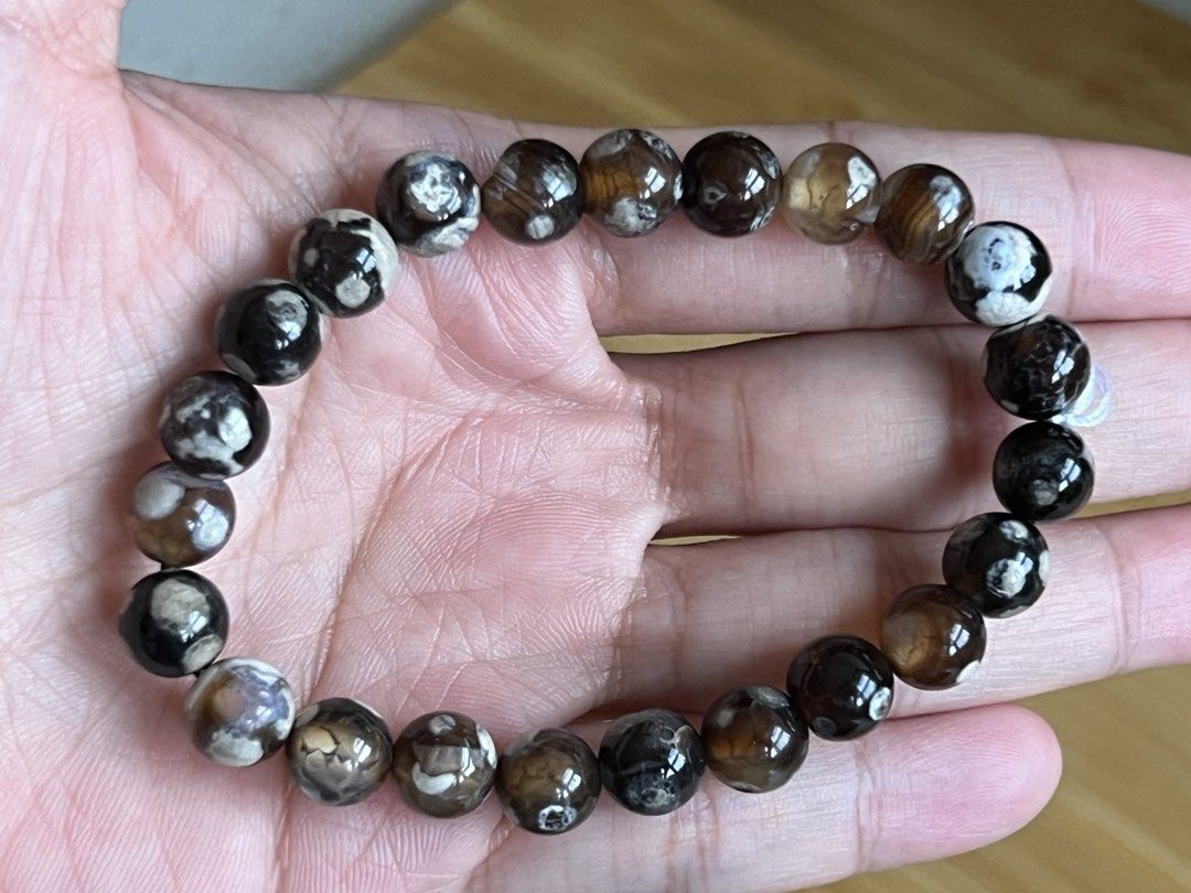 Natural Orca Agate Beaded Bracelet (Category: Bracelets) located in Quezon City. Submitted by ohmystones_088 (Listing ID 1469636346, Image 1). Description: 100% Authentic / Natural Stone Bead Size: 8mm Wrist Size: 16cm Mode of payment: G-cash, PayMaya, BPI, BDO ✨️All crystals or gemstones are cleansed and energized before shipping.✨️ Please note: 💕As gemstones are natural, there may be variations in color, grain, shape, etc. These add character 