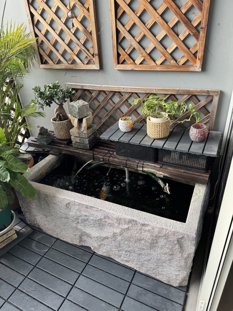 Natural Stone Fish Pond with Water Feature Setup, Furniture & Home ...