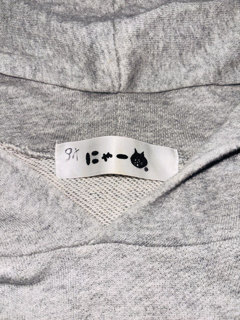 Ne-Net “Nya” Pullover Hoodie (Category: Coats, Jackets and Outerwear) located in Manila. Submitted by erxm.thrift (Listing ID 1469718685, Image 2). Description: .